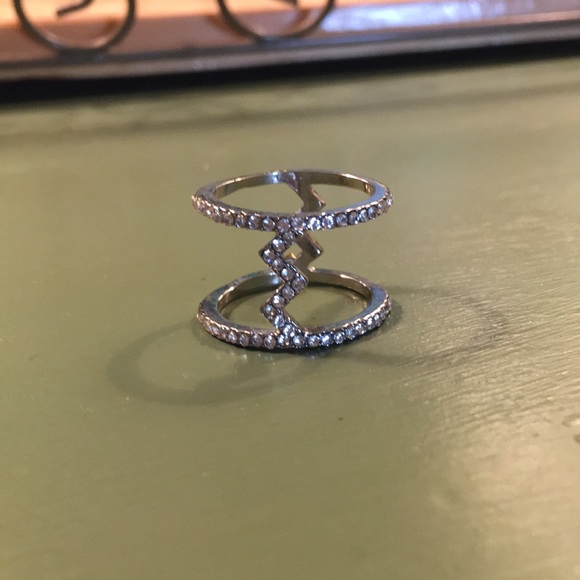 Three trendy but elegant silver rings! - Picture 4 of 4